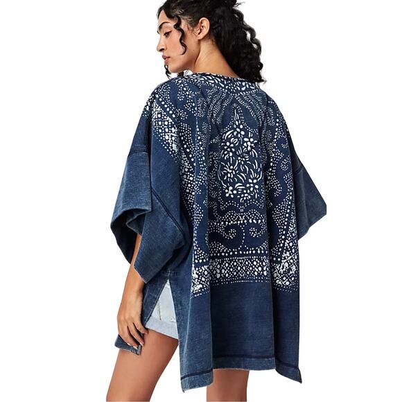 Free People The Originals Indigo Heavyweight Knit Poncho - Picture 2 of 4